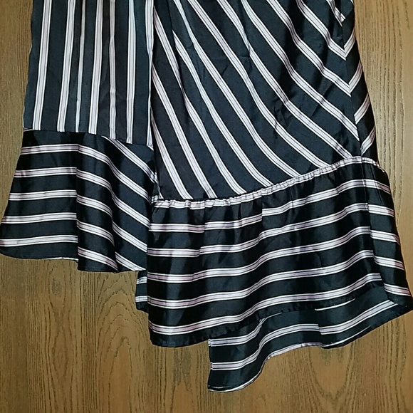A new day asymetrical striped skirt - Picture 7 of 8